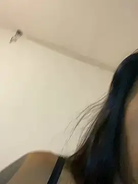 canderodrig777 online show from March 2, 12:31 am