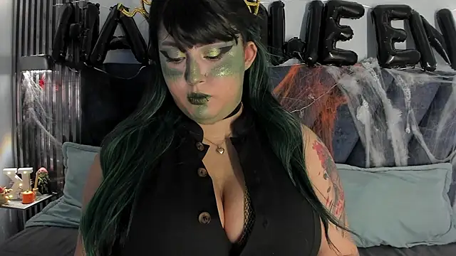 Karmilla Rosse online show from October 31, 10:38 am