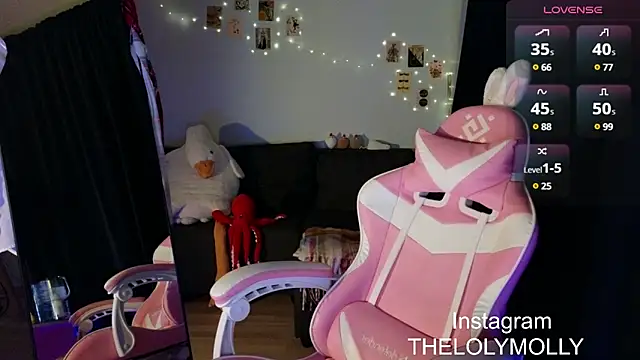 LolyMolli online show from February 19, 8:20 pm