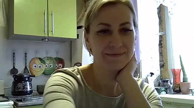 AshleyXHoney online show from February 3, 7:29 am