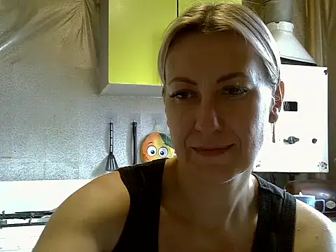 AshleyXHoney online show from September 18, 6:59 am