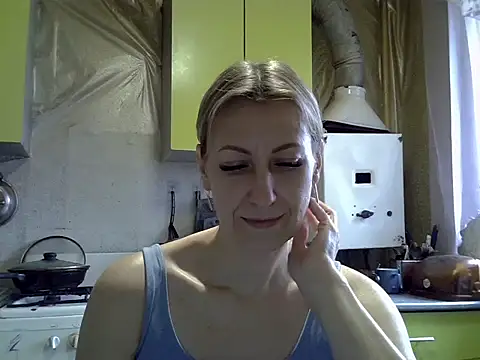 AshleyXHoney online show from November 5, 7:08 am