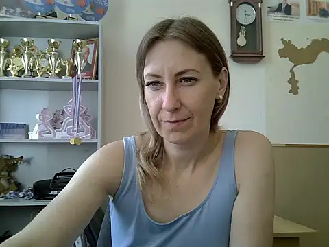 Snapshot of AshleyXHoney chatting on July 2, 12:33 pm AshleyXHoney online show from July 2, 12:33 pm