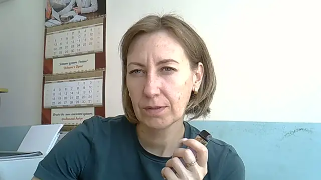 Snapshot of AshleyXHoney chatting on July 27, 10:44 am AshleyXHoney online show from July 27, 10:44 am