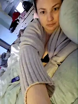 Snapshot of MilfyMrsRobinson chatting on March 4, 12:12 pm MilfyMrsRobinson online show from March 4, 12:12 pm