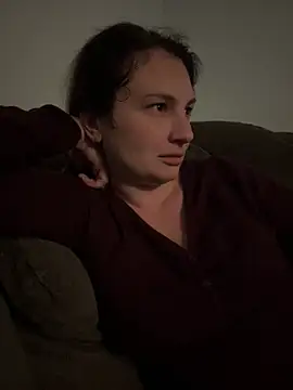 Snapshot of MilfyMrsRobinson chatting on March 8, 2:01 am MilfyMrsRobinson online show from March 8, 2:01 am