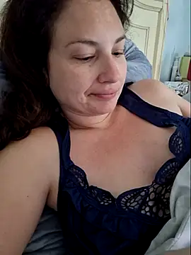 Snapshot of MilfyMrsRobinson chatting on March 11, 1:01 pm MilfyMrsRobinson online show from March 11, 1:01 pm