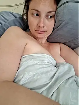 Snapshot of MilfyMrsRobinson chatting on March 14, 2:30 pm MilfyMrsRobinson online show from March 14, 2:30 pm