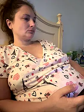 Snapshot of MilfyMrsRobinson chatting on September 10, 12:10 am MilfyMrsRobinson online show from September 10, 12:10 am