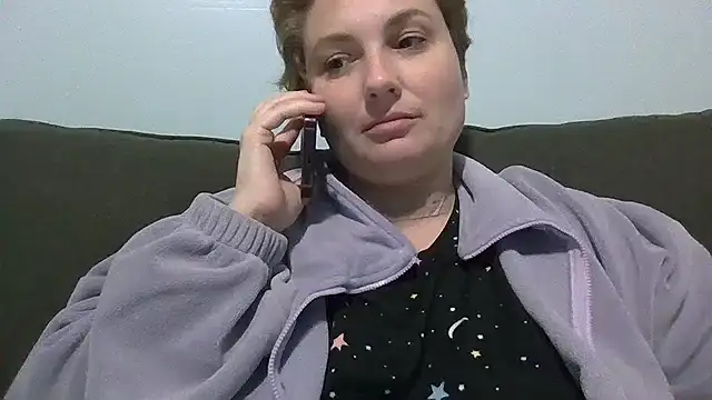 MilfyMrsRobinson online show from March 13, 11:17 am