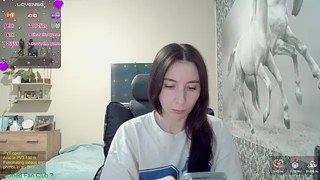 Wowpornoo online show from January 21, 11:35 am