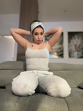 KimArts online show from December 16, 8:05 pm