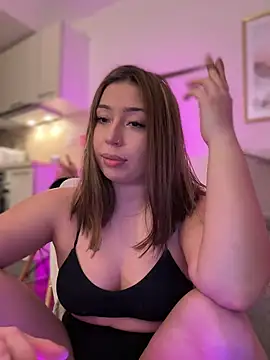 KimArts online show from January 23, 8:13 pm