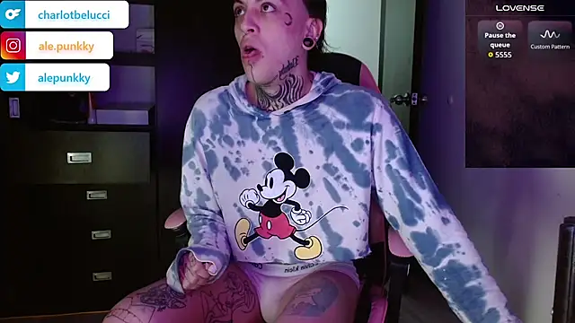 charlotbelucci  online show from November 15, 8:55 am