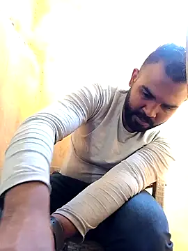 ListedLoin online show from January 18, 7:28 am