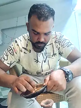 ListedLoin online show from March 14, 10:50 am