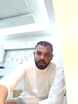 ListedLoin online show from March 19, 11:06 am