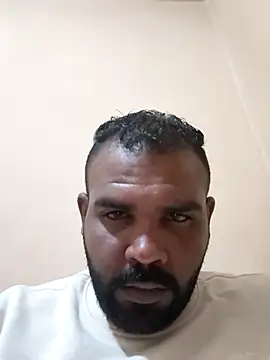 ListedLoin online show from May 20, 8:15 pm