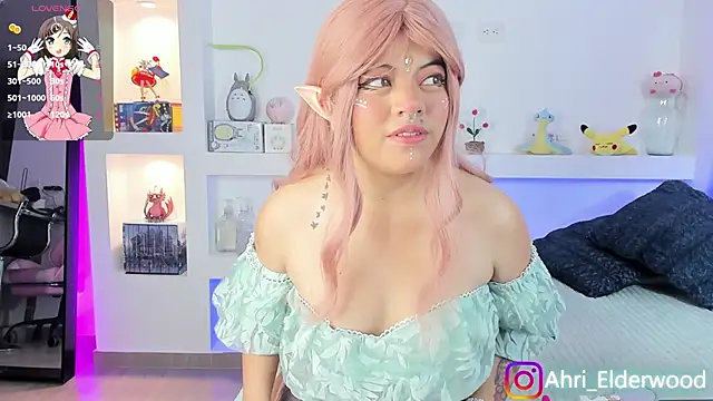 Snapshot of Ahri_Elderwood chatting on December 29, 3:22 am Ahri Elderwood online show from December 29, 3:22 am