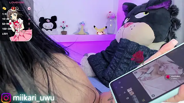 Snapshot of Ahri_Elderwood chatting on February 28, 7:48 am Ahri Elderwood online show from February 28, 7:48 am