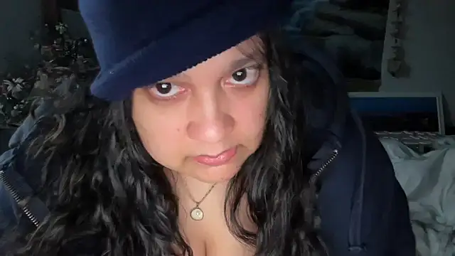 MelanieFawker online show from October 15, 2:28 pm