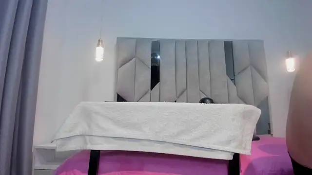 Malu M online show from November 24, 11:59 pm