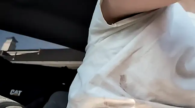 jwiththethickone413 online show from March 4, 4:20 pm