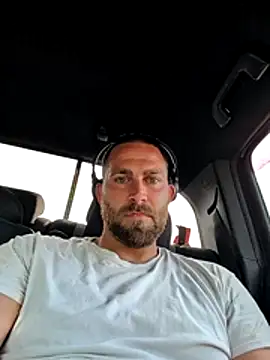 Snapshot of jwiththethickone413 chatting on June 26, 8:57 pm jwiththethickone413 online show from June 26, 8:57 pm