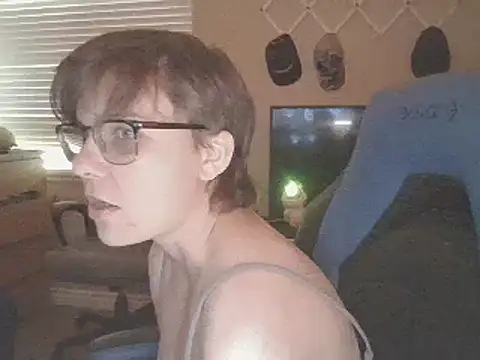 Snapshot of KaliSnow199623 chatting on February 14, 12:19 am KaliSnow199623 online show from February 14, 12:19 am