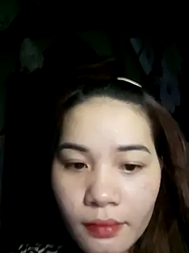 Ngoc-Trinh online show from March 22, 4:26 pm