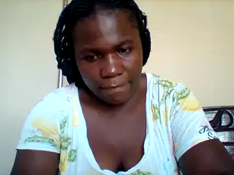 Snapshot of missarpie chatting on December 15, 11:45 am missarpie online show from December 15, 11:45 am