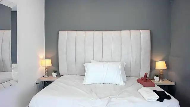 MelissaKarterrs online show from March 18, 6:26 pm