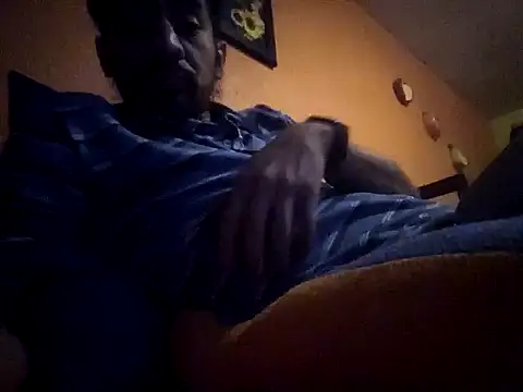 Angel Coronel online show from December 4, 7:39 am