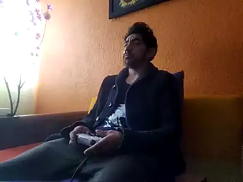 Angel Coronel online show from January 11, 6:44 pm