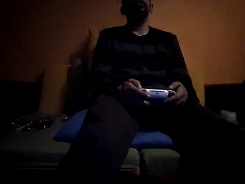 Angel Coronel online show from February 14, 1:02 am