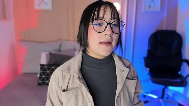 sofi bakerr online show from March 11, 11:38 am