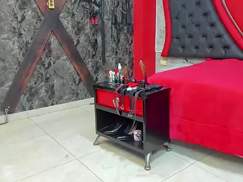 Snapshot of JAYLEN_BDSM chatting on April 30, 12:44 pm JAYLEN BDSM online show from April 30, 12:44 pm