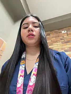 Snapshot of VAL_PRINCESS chatting on July 22, 8:11 pm VAL PRINCESS online show from July 22, 8:11 pm