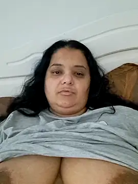 sarahhh1987 online show from December 5, 8:23 am