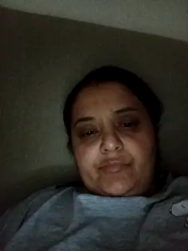 sarahhh1987 online show from April 14, 9:43 pm