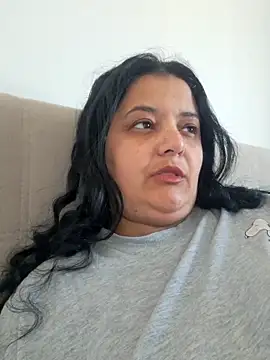 sarahhh1987 online show from April 20, 6:38 am