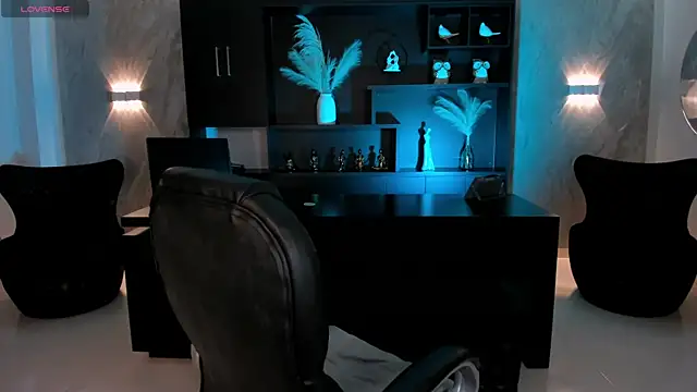 ViolettHansson online show from October 3, 6:27 pm