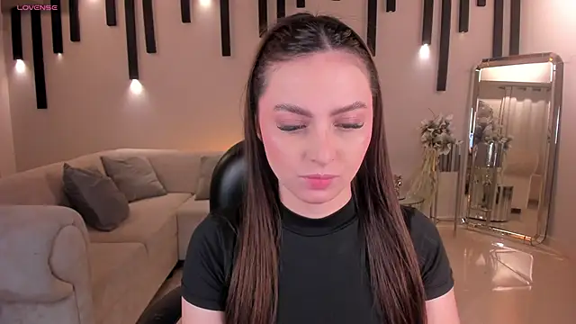 AliceHarper  online show from February 6, 3:27 am