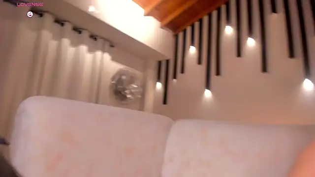 AliceHarper  online show from February 6, 9:32 am