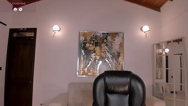 AliceHarper  online show from March 22, 5:39 am