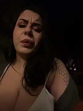 holyeroticss online show from March 19, 2:16 am