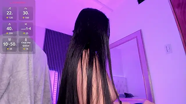 aliscollins  online show from September 24, 1:20 am