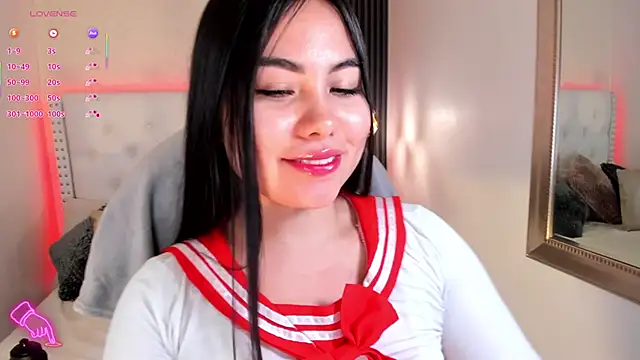 aliscollins  online show from October 26, 1:00 am