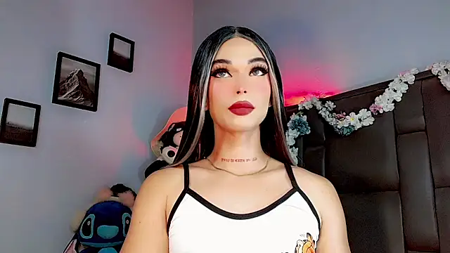 Snapshot of Marian_LV chatting on September 12, 8:03 am Marian LV online show from September 12, 8:03 am