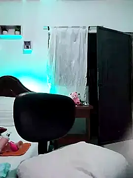 lunanataly online show from January 18, 3:49 pm